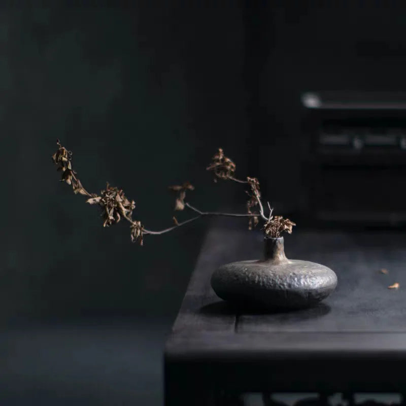 The Hanari Vase